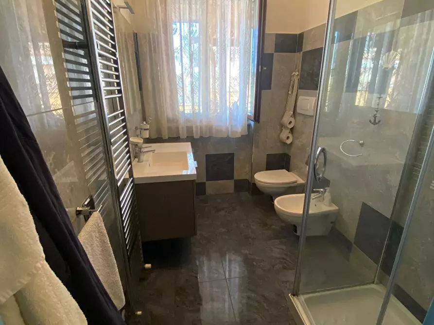 Immagine 11 di Appartamento in vendita  a San Benedetto Del Tronto