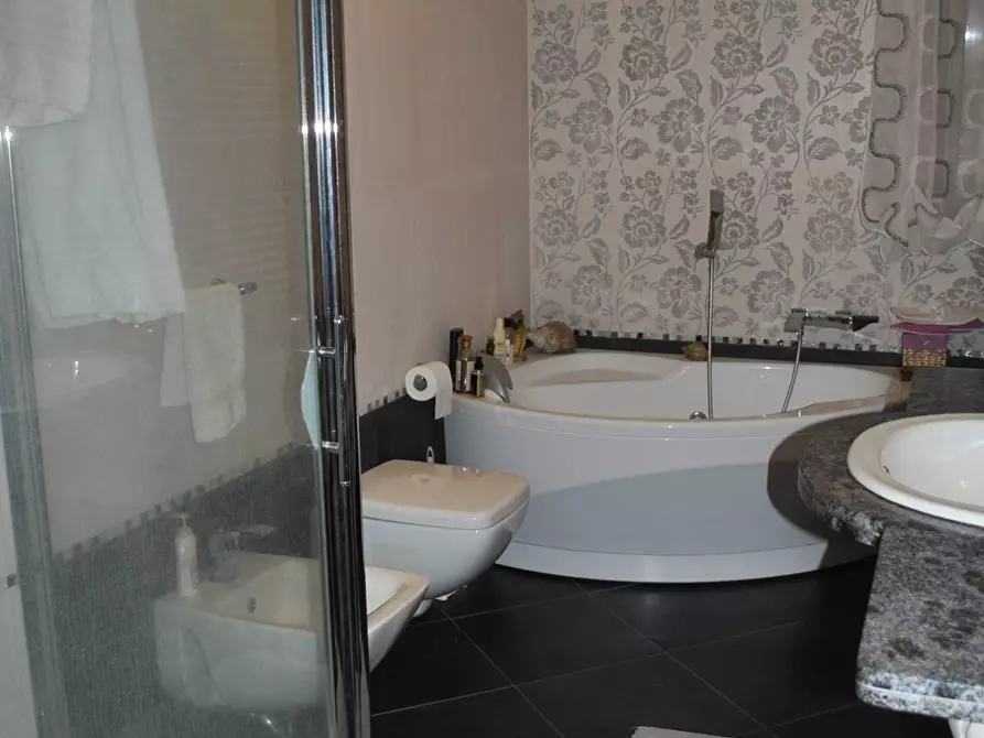 Immagine 10 di Casa indipendente in vendita  in Via Custoza a Caresanablot