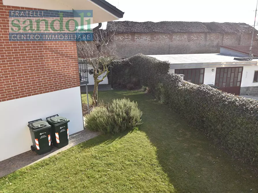 Immagine 12 di Appartamento in vendita  in Via Verdi a Caresanablot