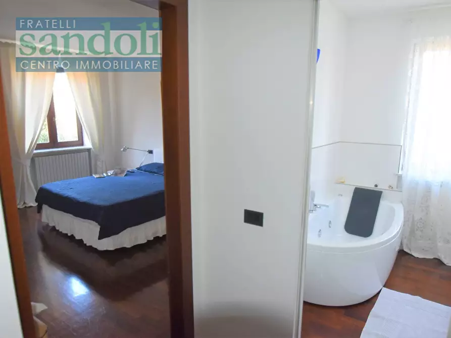 Immagine 4 di Appartamento in vendita  in Via Verdi a Caresanablot