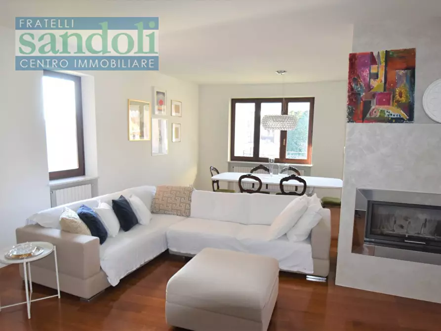 Immagine 2 di Appartamento in vendita  in Via Verdi a Caresanablot