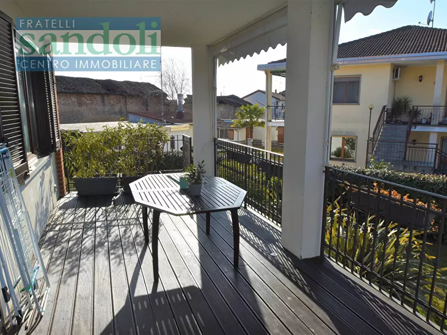 Immagine 6 di Appartamento in vendita  in Via Verdi a Caresanablot