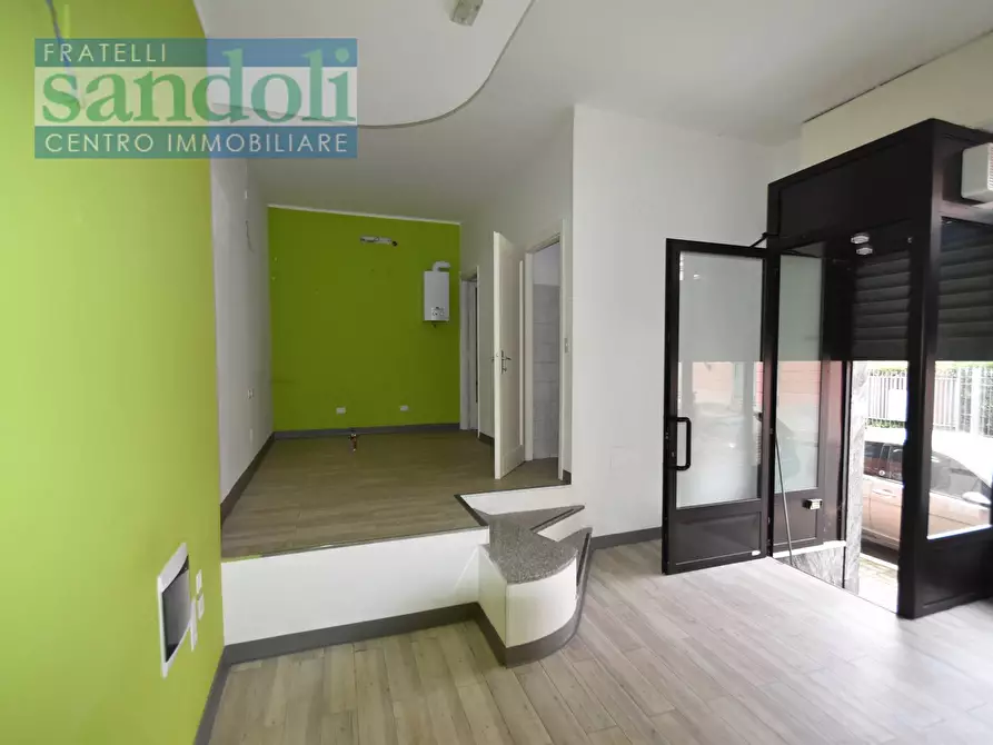 Immagine 2 di Ufficio in vendita  in via Gran Paradiso a Vercelli
