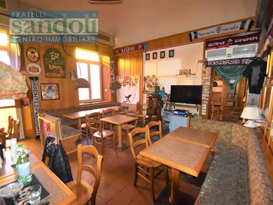 Immagine 2 di Locale commerciale in vendita  in Corso Randaccio a Vercelli