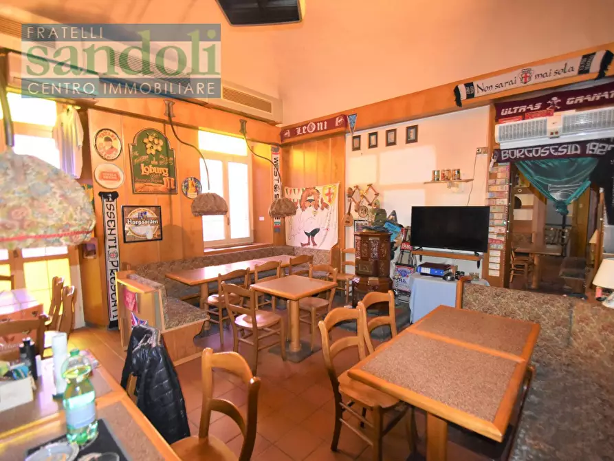 Immagine 3 di Locale commerciale in vendita  in Corso Randaccio a Vercelli