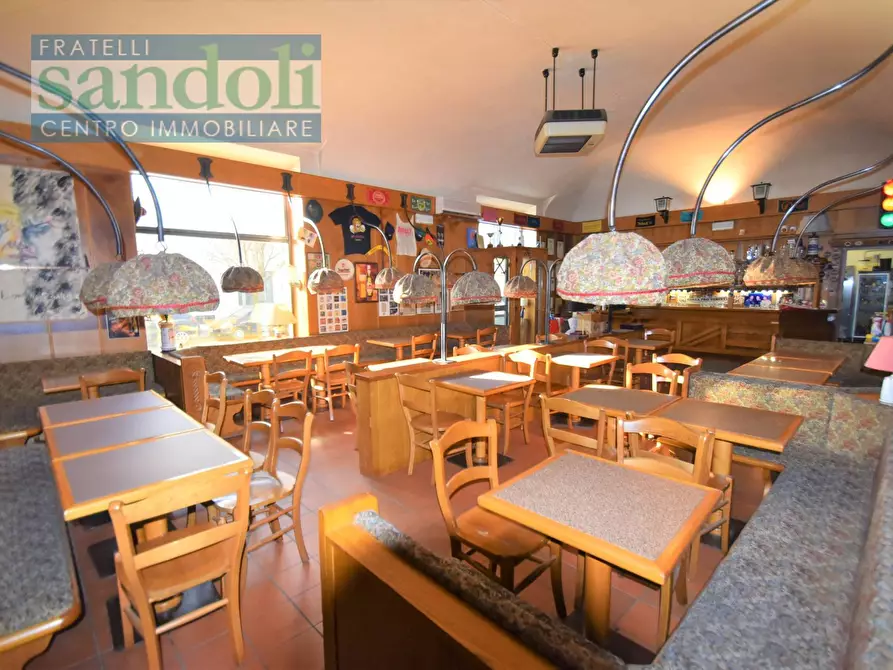 Immagine 6 di Locale commerciale in vendita  in Corso Randaccio a Vercelli