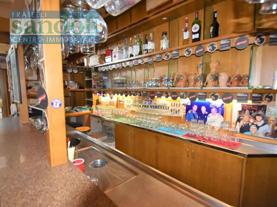 Immagine 9 di Locale commerciale in vendita  in Corso Randaccio a Vercelli