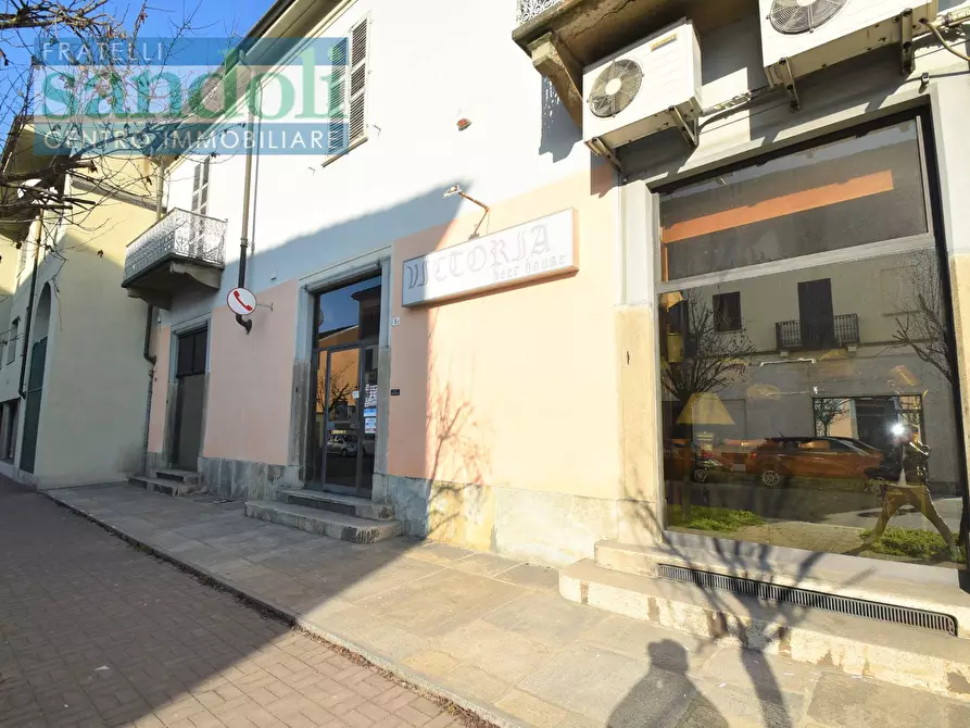 Immagine 20 di Locale commerciale in vendita  in Corso Randaccio a Vercelli