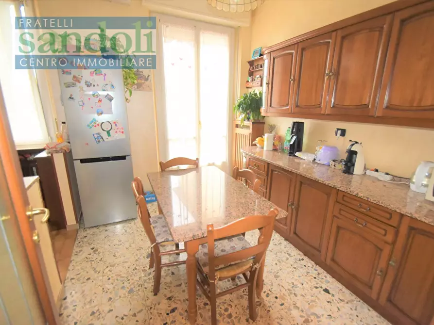 Immagine 5 di Appartamento in vendita  in Via Benadir a Vercelli