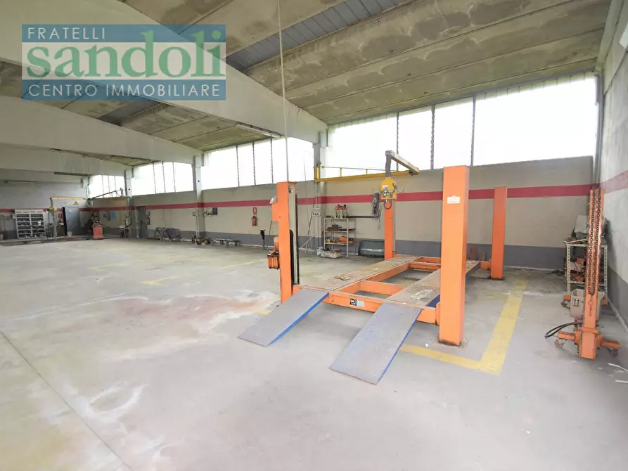 Immagine 2 di Capannone industriale in vendita  in Via Castellone a Olcenengo