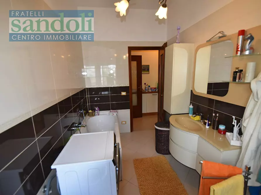 Immagine 14 di Appartamento in vendita  in Largo Morera a Palestro