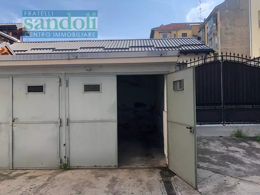 Immagine 1 di Box auto in affitto  in C.so Marconi a Vercelli