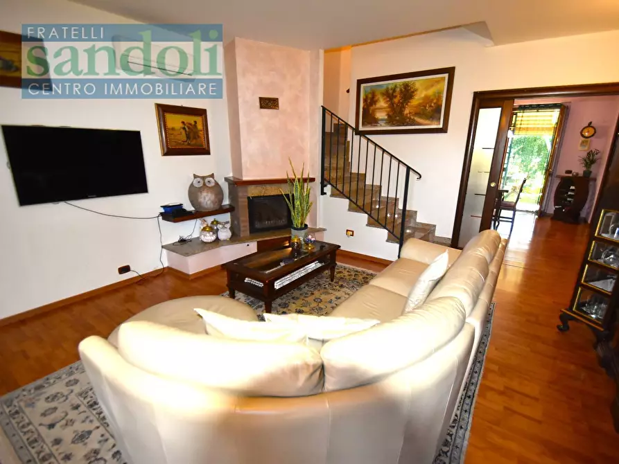 Immagine 3 di Casa indipendente in vendita  in Via Marconi a Prarolo