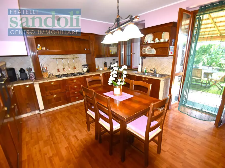 Immagine 5 di Casa indipendente in vendita  in Via Marconi a Prarolo