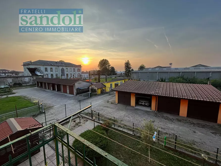 Immagine 3 di Appartamento in vendita  in Via Confienza a Palestro