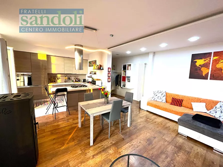 Immagine 4 di Appartamento in vendita  in Via Confienza a Palestro