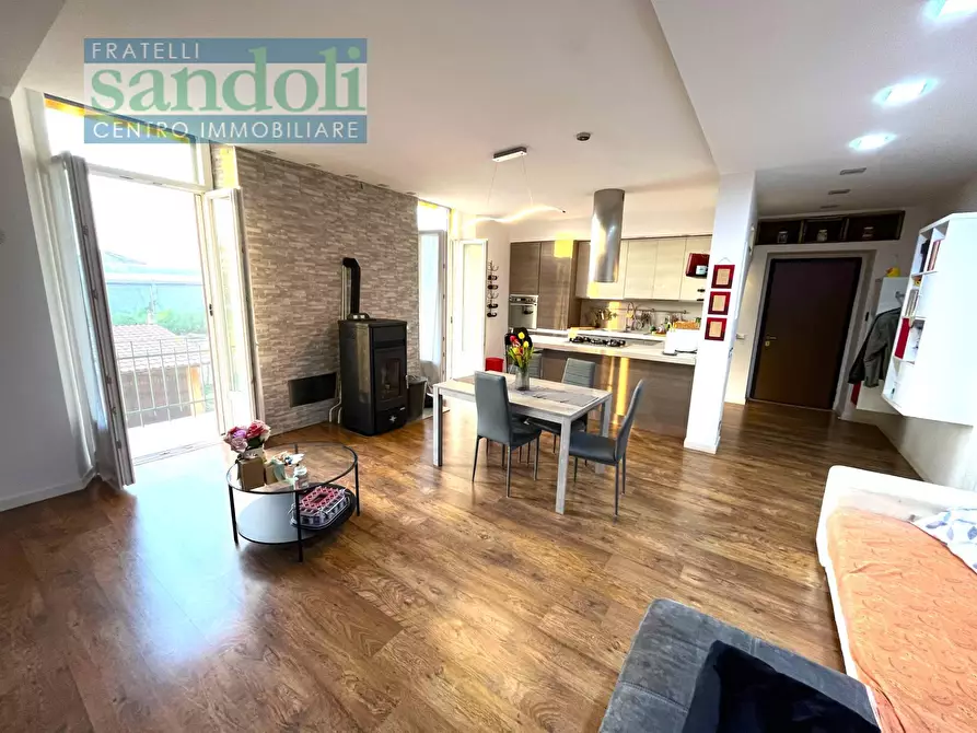 Immagine 5 di Appartamento in vendita  in Via Confienza a Palestro