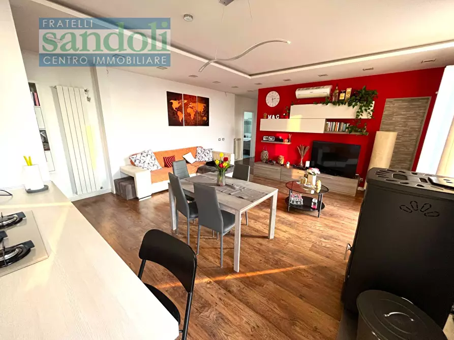 Immagine 6 di Appartamento in vendita  in Via Confienza a Palestro