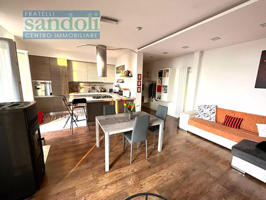 Immagine 7 di Appartamento in vendita  in Via Confienza a Palestro