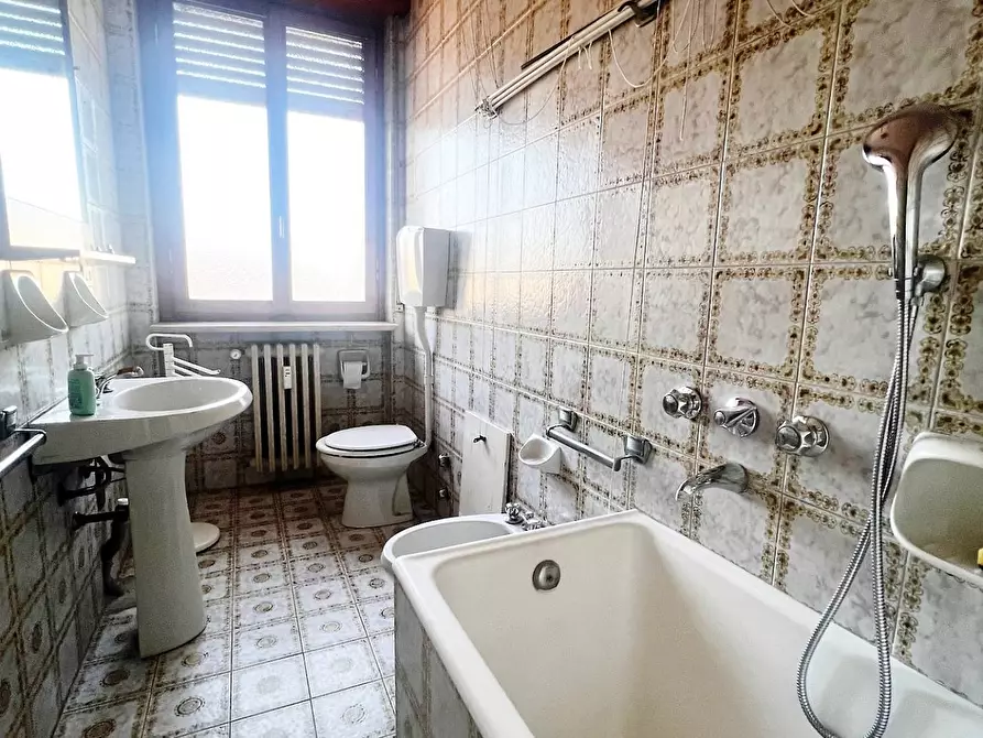 Immagine 25 di Appartamento in affitto  in Corso San Martino a Vercelli