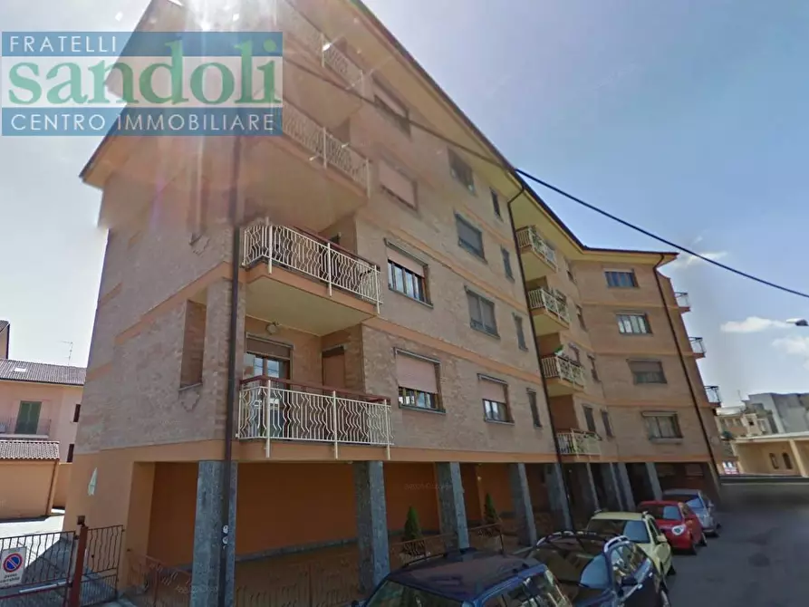 Immagine 1 di Appartamento in vendita  in Via Adua a Santhia'