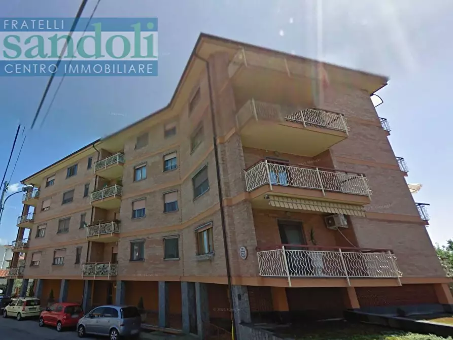 Immagine 2 di Appartamento in vendita  in Via Adua a Santhià