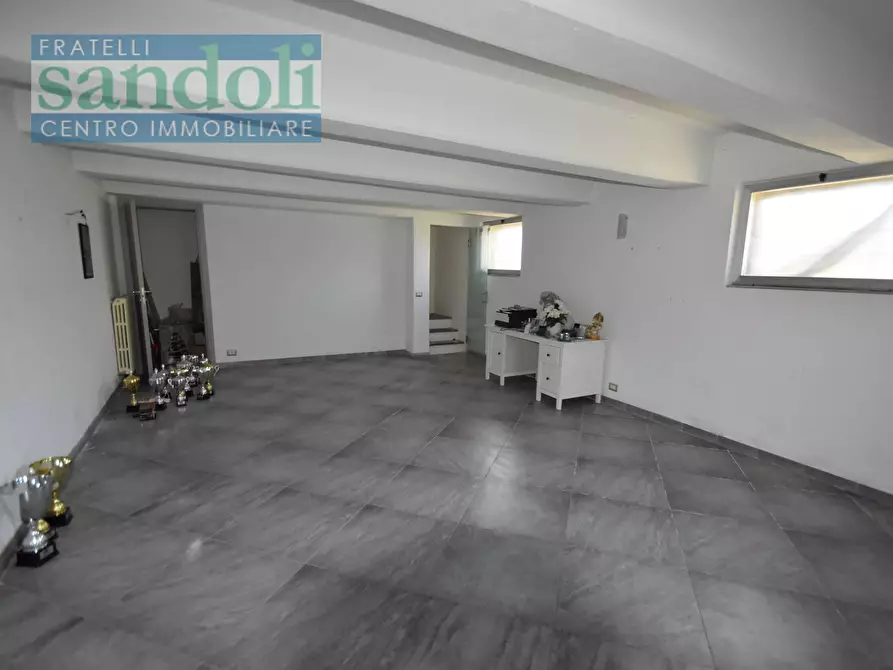 Immagine 20 di Appartamento in vendita  in Viale Torricelli a Vercelli