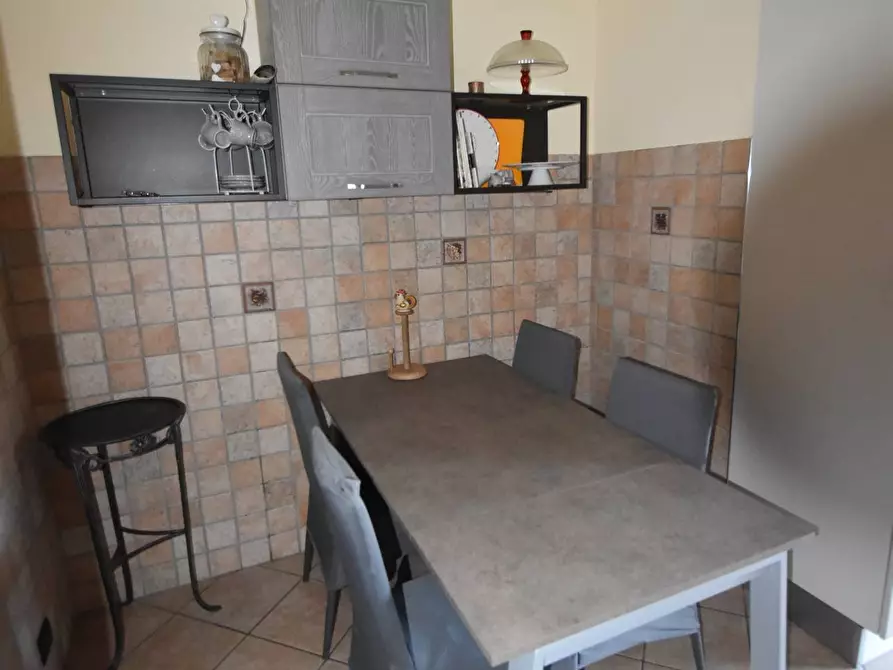 Immagine 8 di Appartamento in vendita  in Viale Torricelli a Vercelli