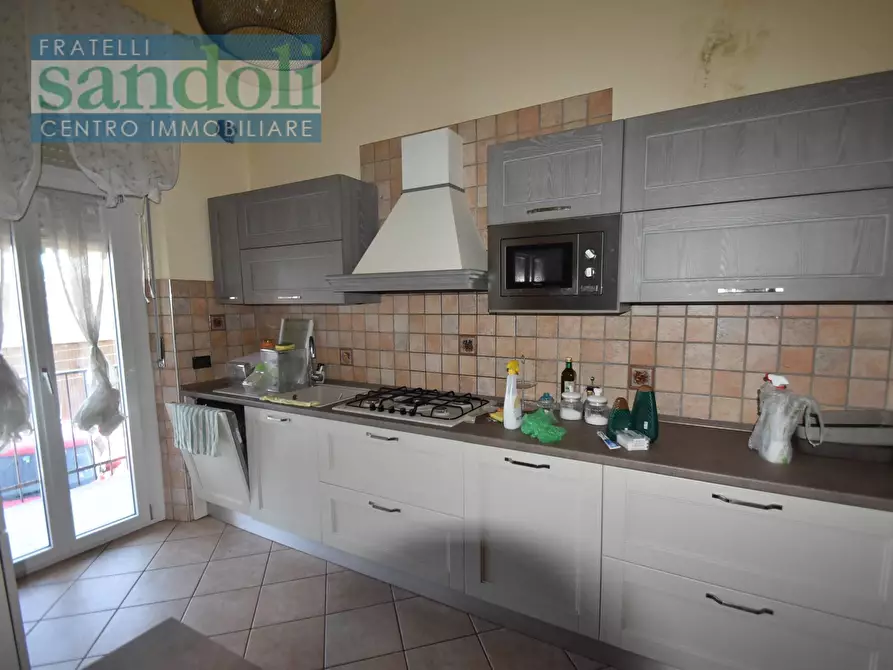 Immagine 6 di Appartamento in vendita  in Viale Torricelli a Vercelli