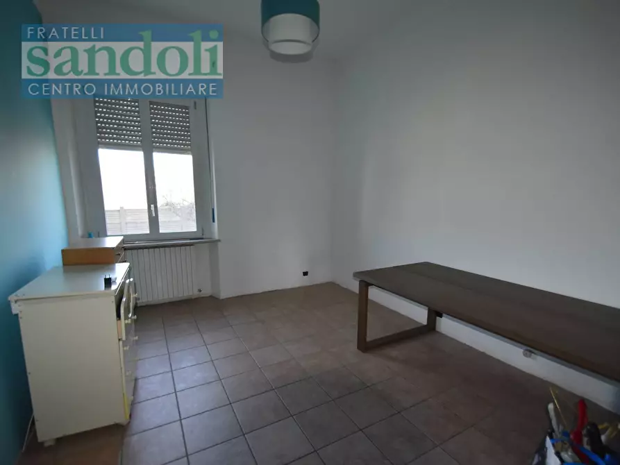 Immagine 12 di Appartamento in vendita  in Viale Torricelli a Vercelli