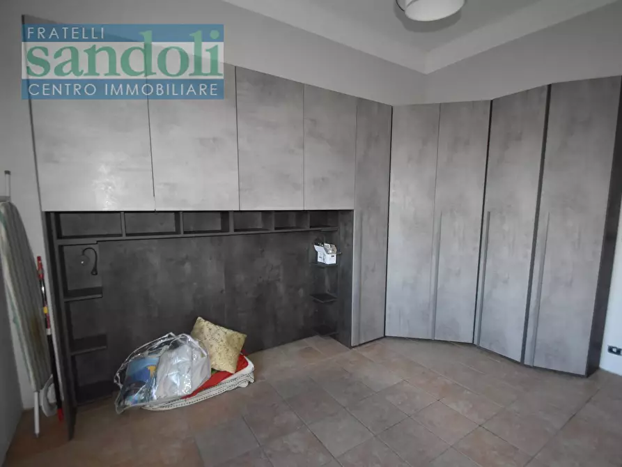 Immagine 15 di Appartamento in vendita  in Viale Torricelli a Vercelli