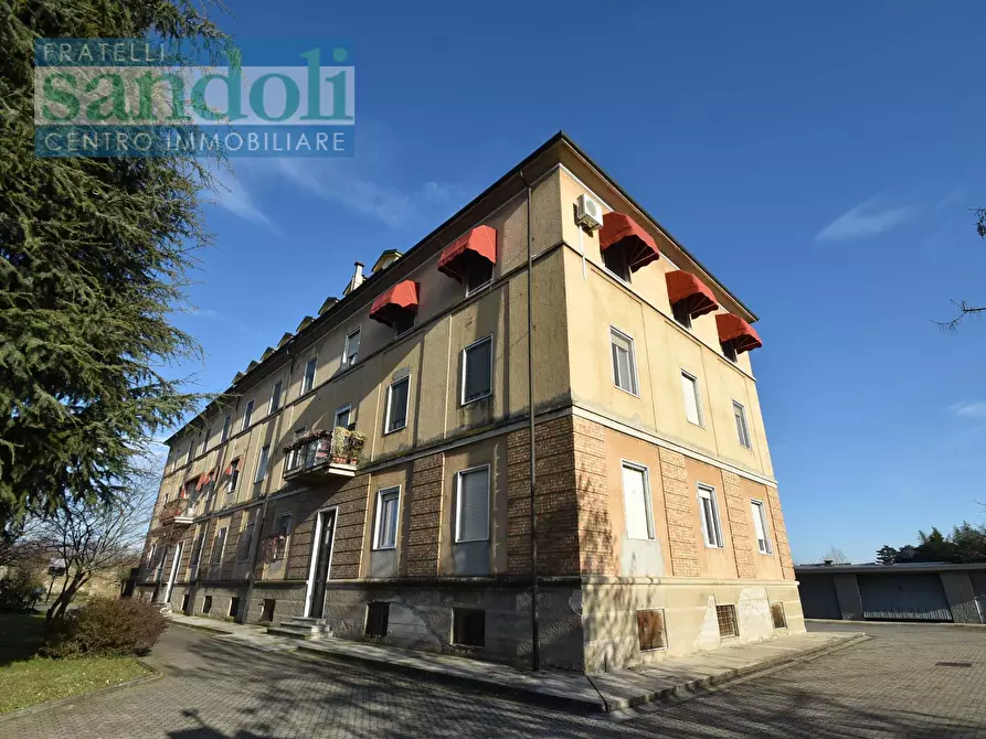 Immagine 1 di Appartamento in vendita  in Viale Torricelli a Vercelli