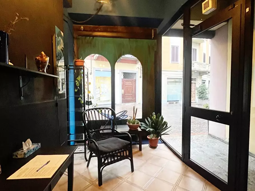 Immagine 3 di Locale commerciale in affitto  in via Foa a Vercelli