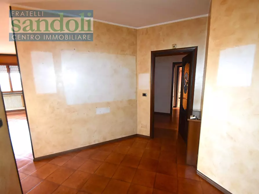 Immagine 12 di Appartamento in vendita  in Via Adua a Santhià