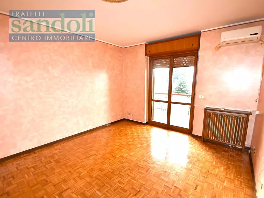 Immagine 11 di Appartamento in vendita  in Via Adua a Santhià