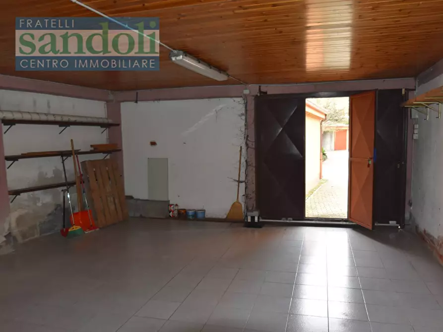 Immagine 23 di Appartamento in vendita  in Via Adua a Santhià