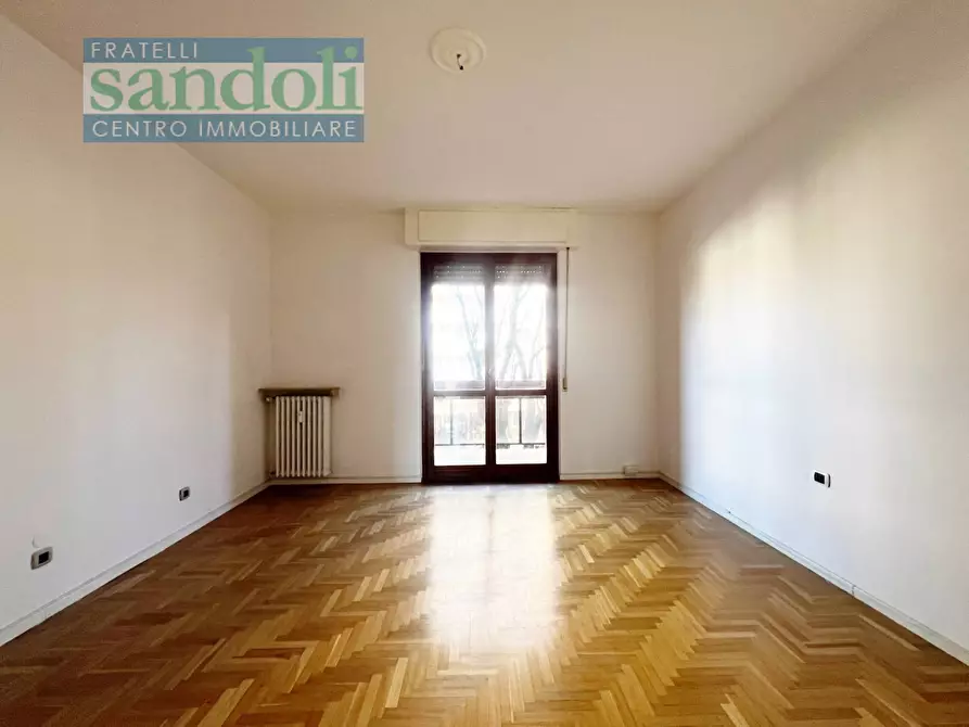 Immagine 1 di Appartamento in affitto  in viale Garibaldi a Vercelli