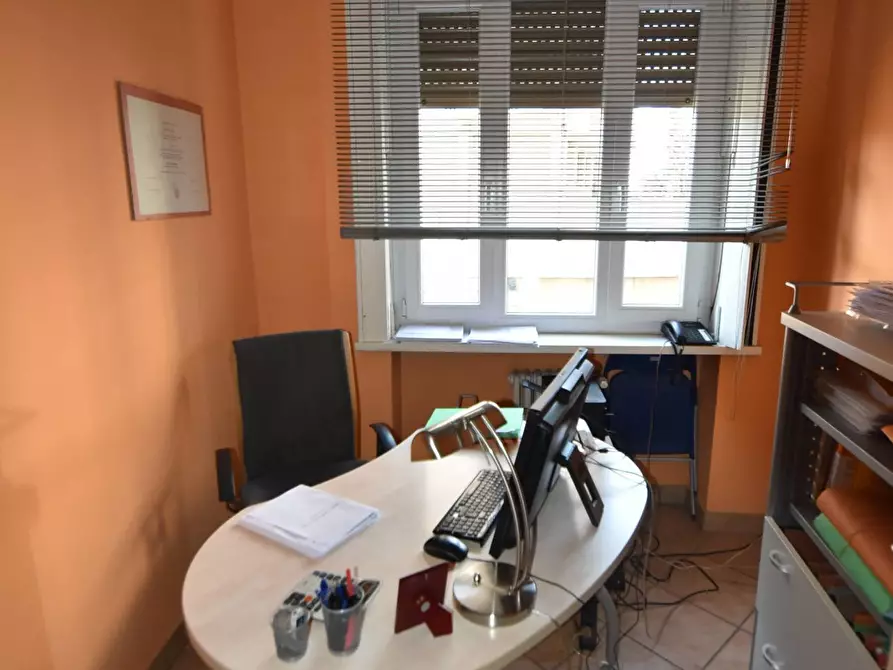 Immagine 7 di Ufficio in vendita  in Via Dante a Vercelli