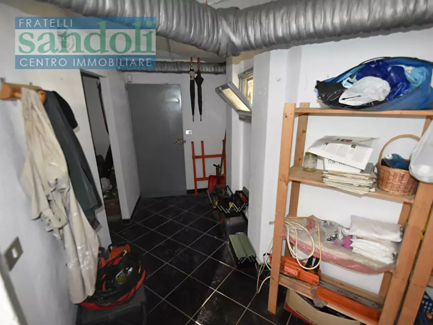 Immagine 29 di Casa indipendente in vendita  in Via Mastallone a Vercelli