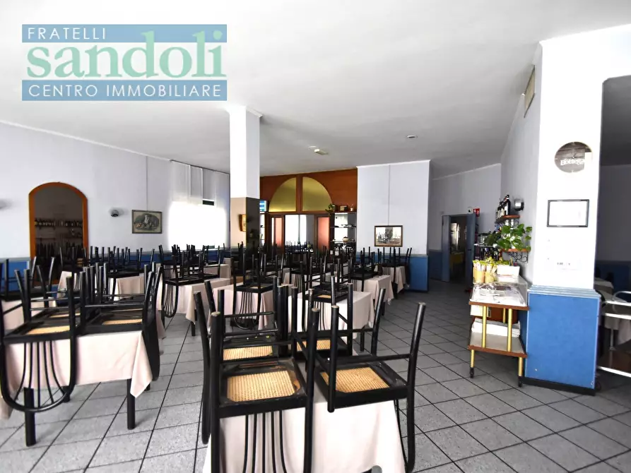 Immagine 3 di Locale commerciale in vendita  in Via Trino a Vercelli