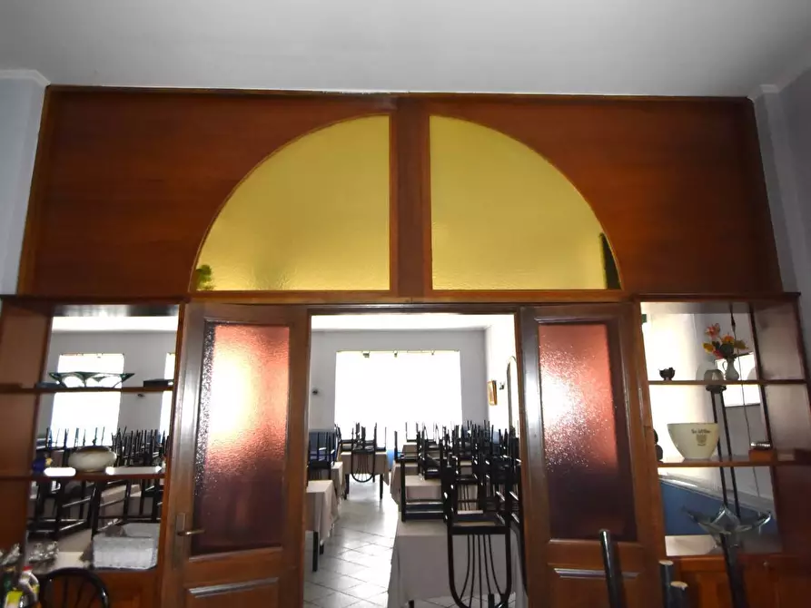 Immagine 8 di Locale commerciale in vendita  in Via Trino a Vercelli