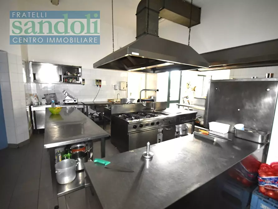 Immagine 9 di Locale commerciale in vendita  in Via Trino a Vercelli