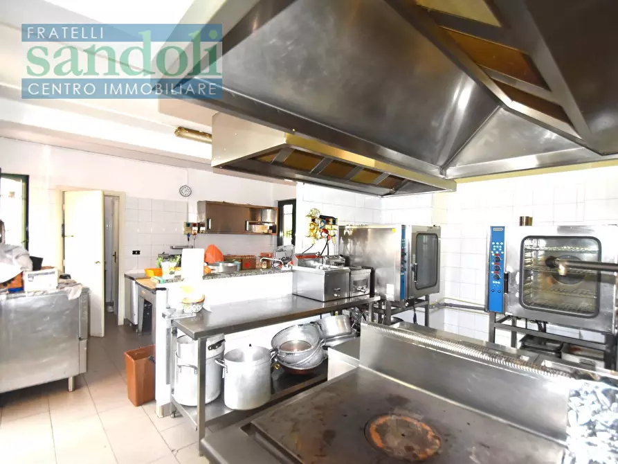 Immagine 12 di Locale commerciale in vendita  in Via Trino a Vercelli