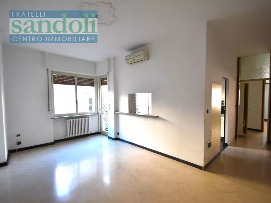 Immagine 1 di Appartamento in vendita  in via Laviny a Vercelli
