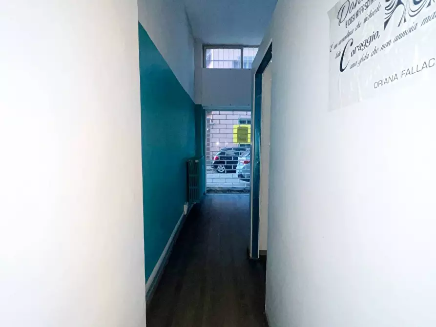 Immagine 7 di Ufficio in vendita  in Via Aosta a Vercelli