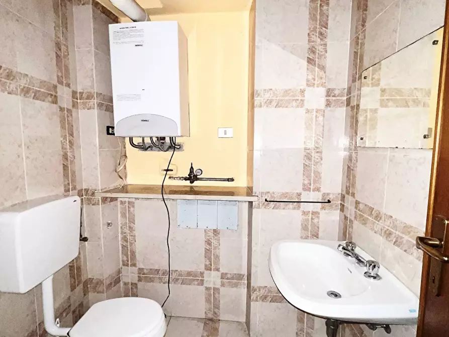 Immagine 9 di Ufficio in affitto  in via Quintino Sella a Vercelli