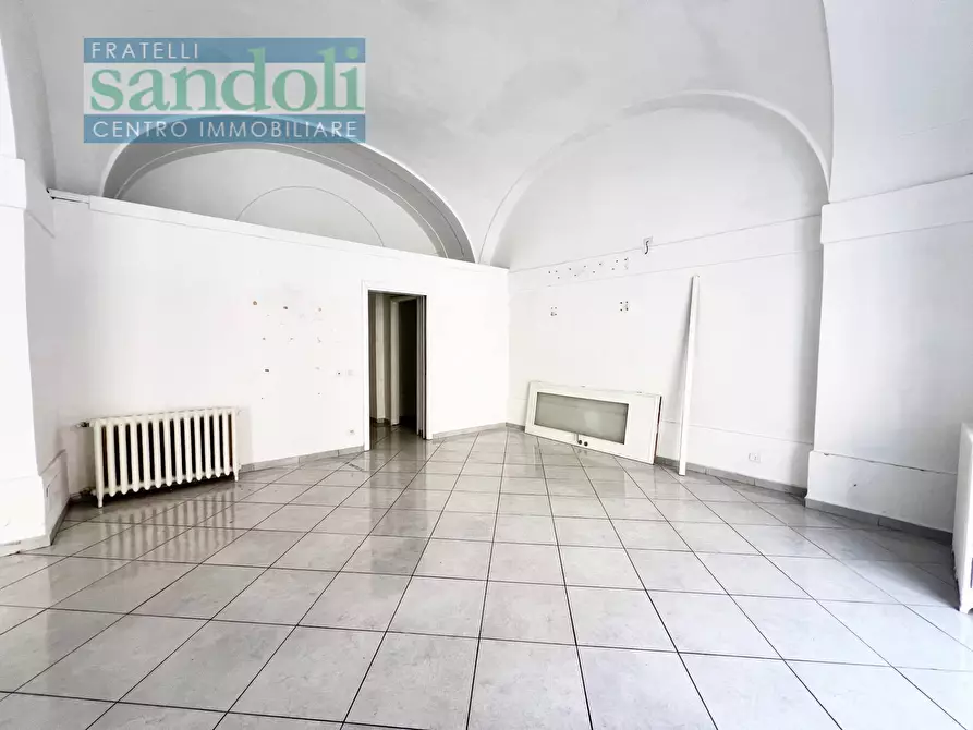 Immagine 4 di Locale commerciale in affitto  in corso Libertè a Vercelli