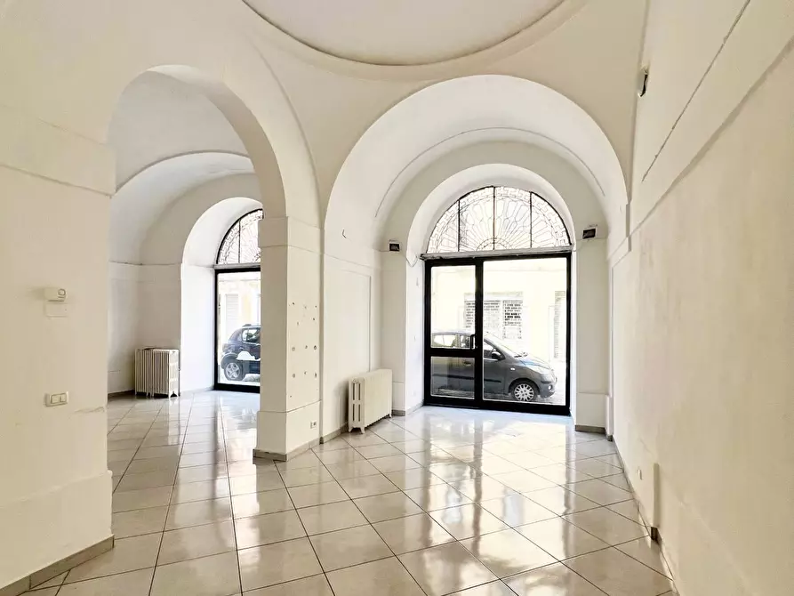 Immagine 5 di Locale commerciale in affitto  in corso Libertè a Vercelli