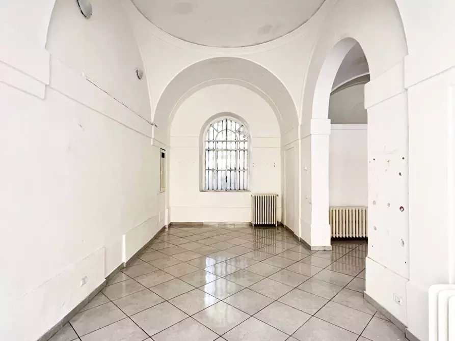 Immagine 7 di Locale commerciale in affitto  in corso Libertè a Vercelli