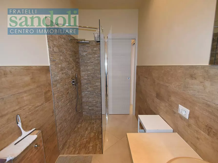 Immagine 14 di Appartamento in vendita  in Via Benadir a Vercelli